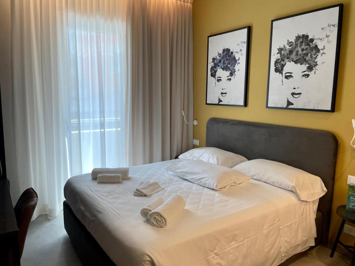 Hotel Iris Jesolo ภายนอก รูปภาพ