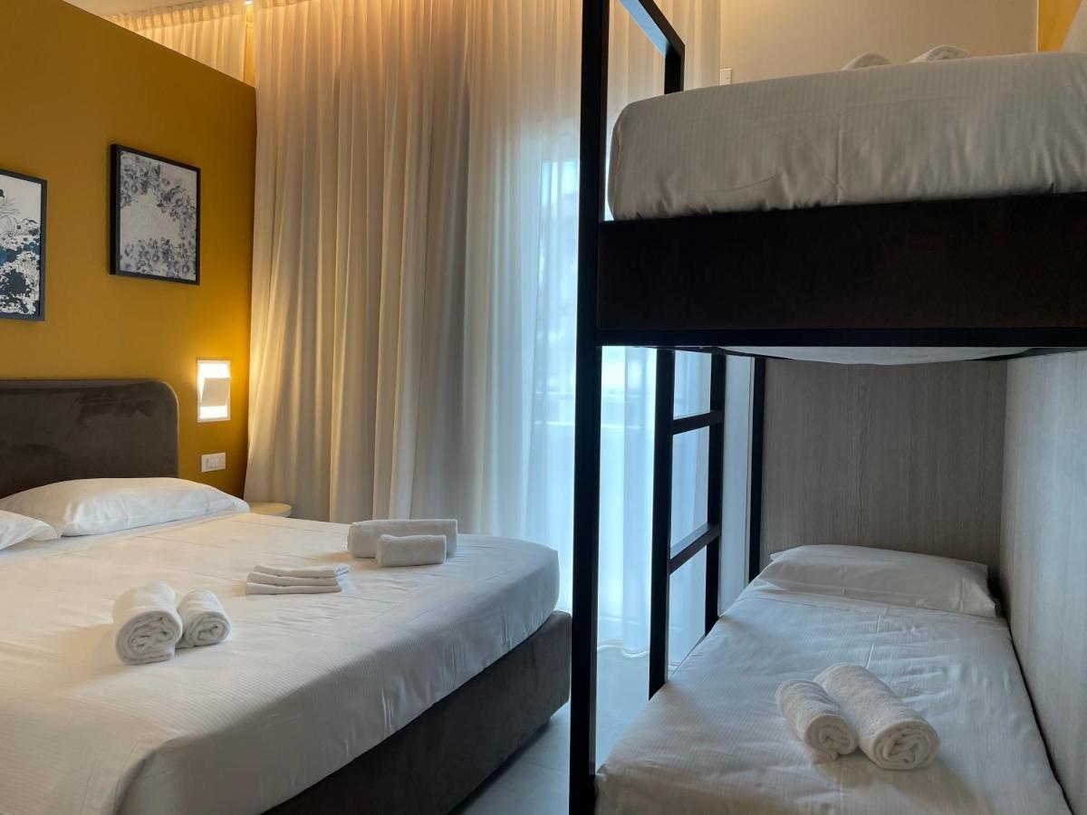 Hotel Iris Jesolo ภายนอก รูปภาพ