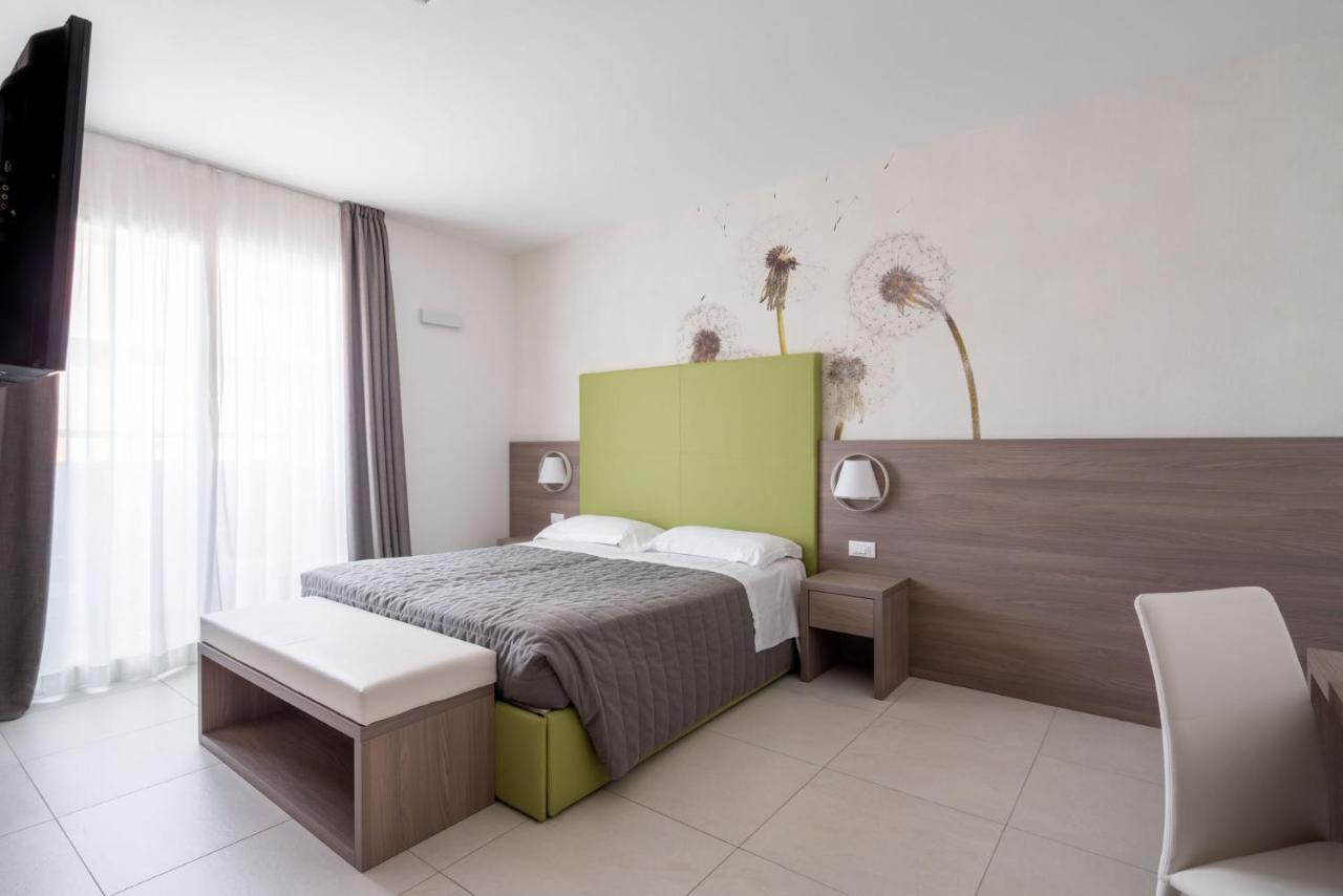 Hotel Iris Jesolo ภายนอก รูปภาพ