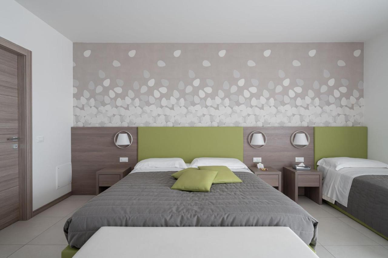 Hotel Iris Jesolo ภายนอก รูปภาพ