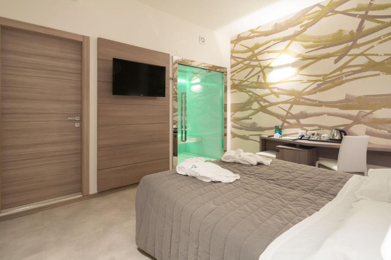Hotel Iris Jesolo ภายนอก รูปภาพ