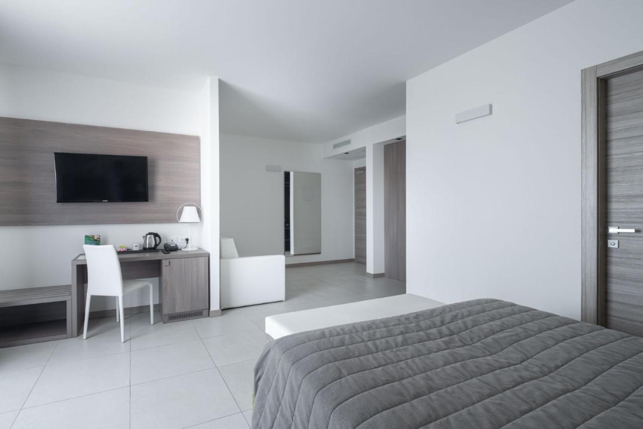 Hotel Iris Jesolo ภายนอก รูปภาพ