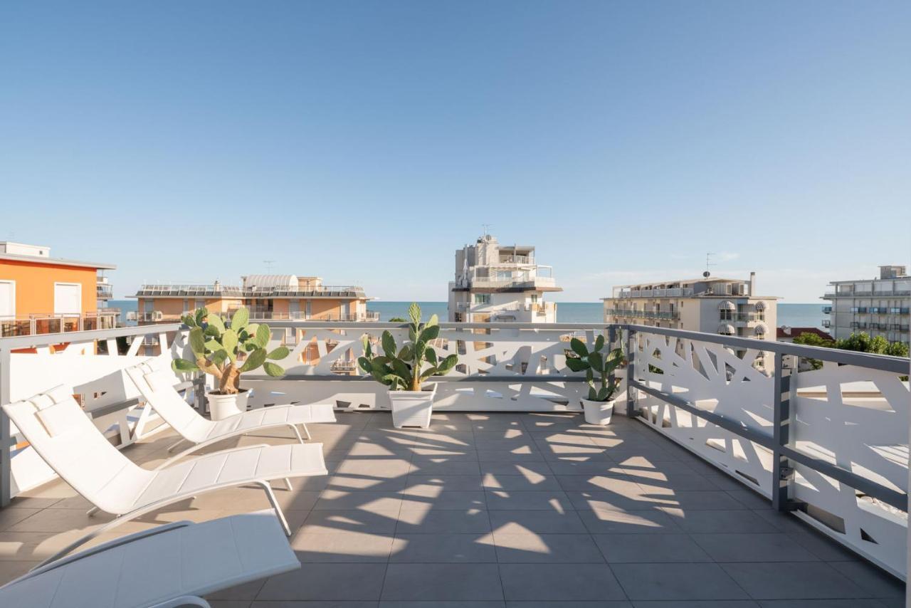 Hotel Iris Jesolo ภายนอก รูปภาพ