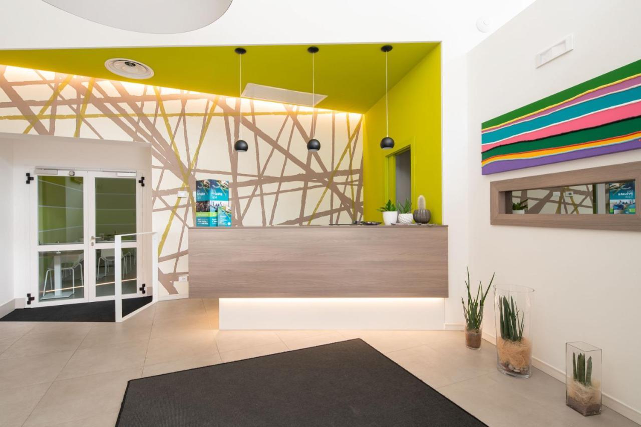 Hotel Iris Jesolo ภายนอก รูปภาพ